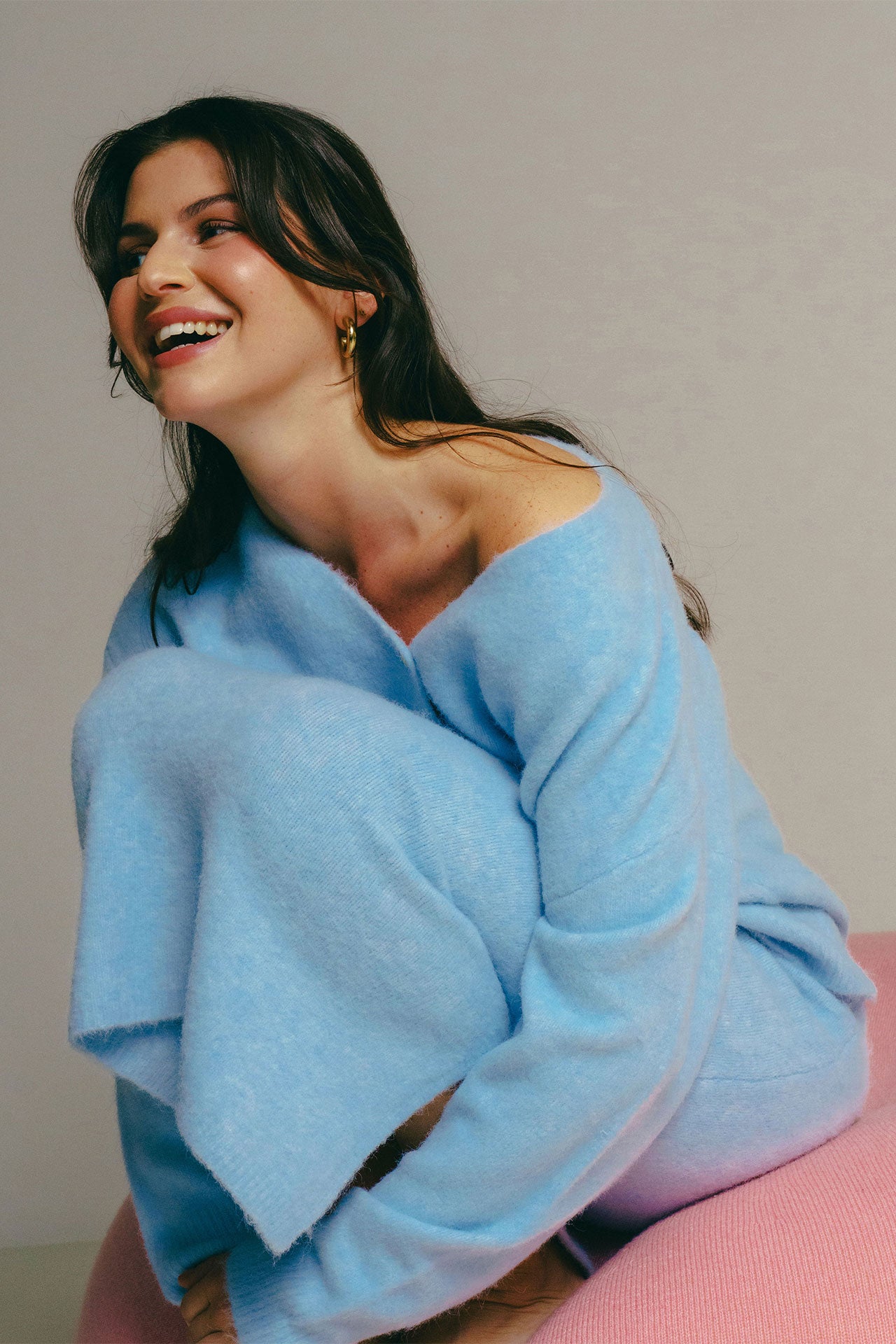 Fotostudio mit Fotografin Mieten im Studio.fiveOh. Mietstudio in Köln für Fotoproduktion und Videoproduktion