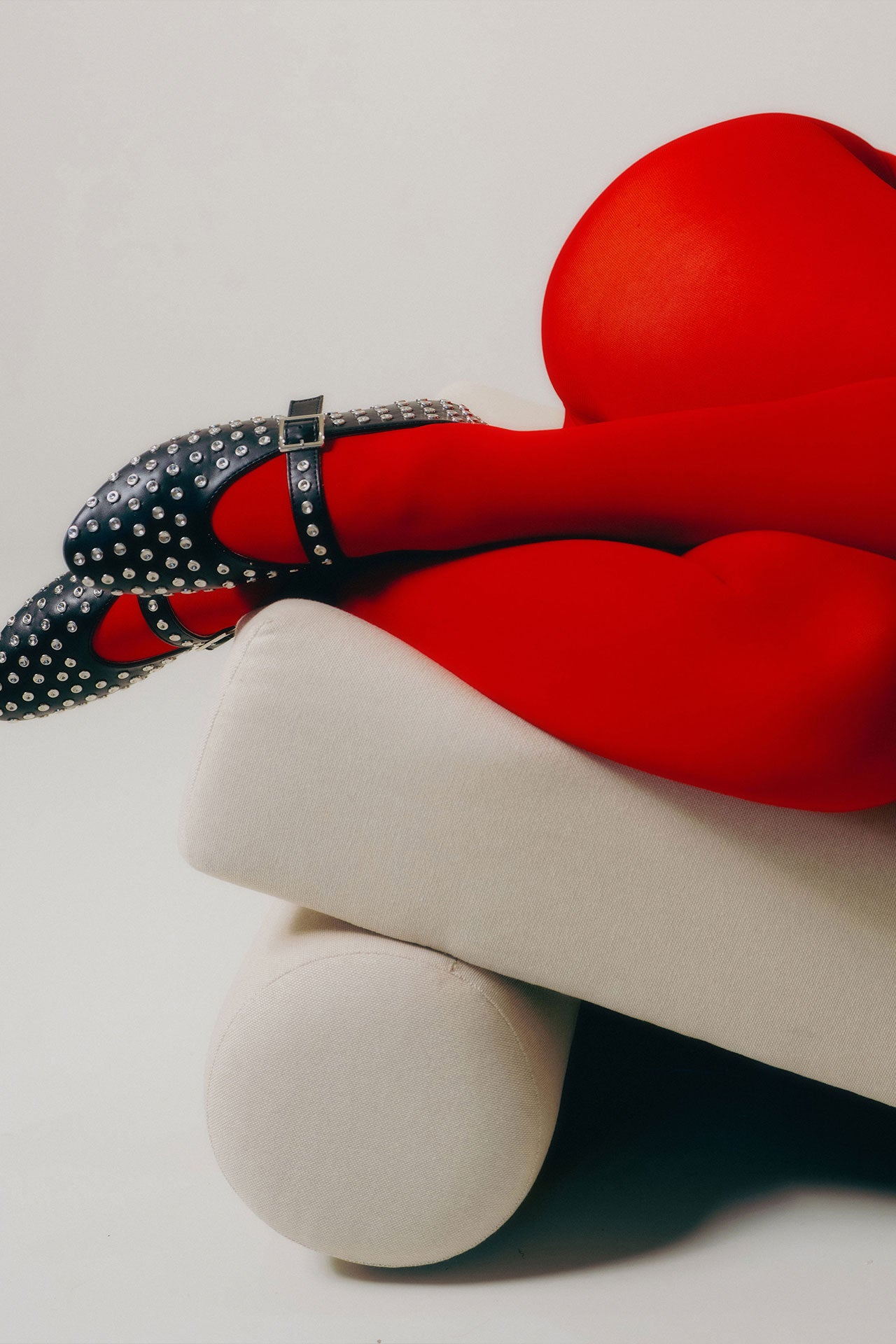 Fotostudio mit Fotografin Mieten im Studio.fiveOh. Mietstudio in Köln für Fotoproduktion und Videoproduktion